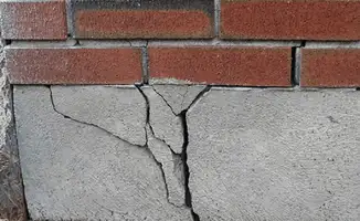 Concrete foundation with serious structural damage in Charleston, SC